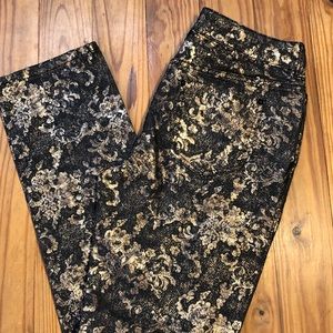 NWOT Chico's 0/4 Platinum Denim Black Gold Print Jeans